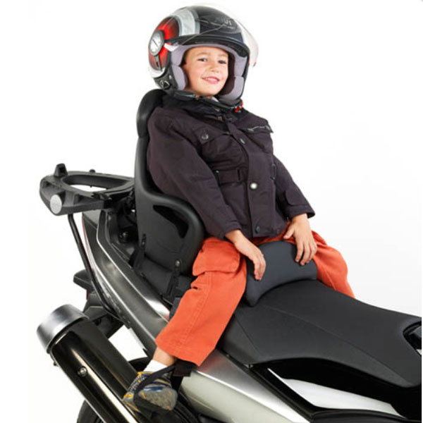 Age passager enfant en moto ou scooter l'âge minimum requis