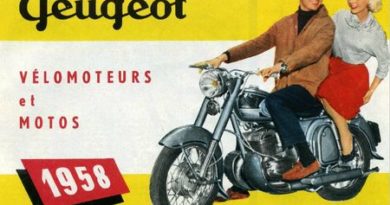 anciennes moto Peugeot