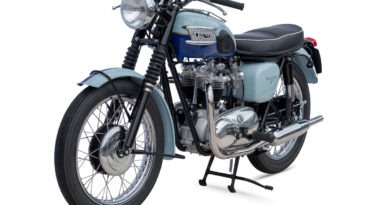 Moto Triumph Bonneville