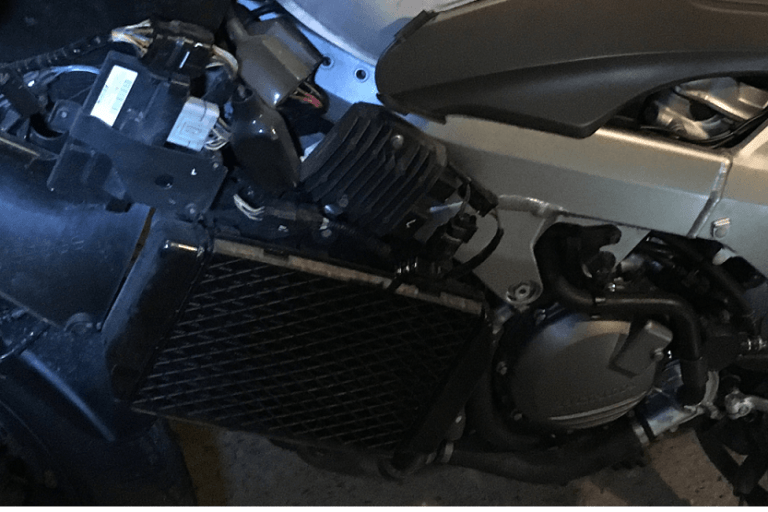 Brider une moto pour le permis A2, MTT1