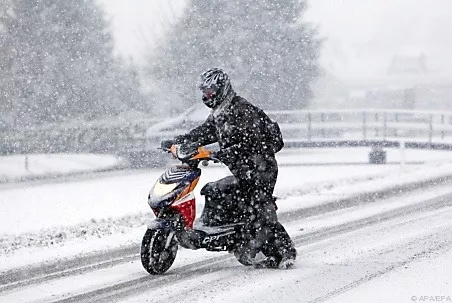 scooter sous la neige