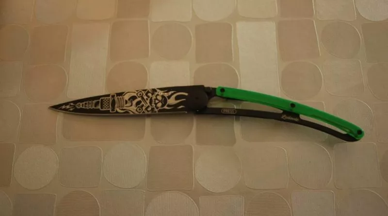 couteau ultra léger Deejo